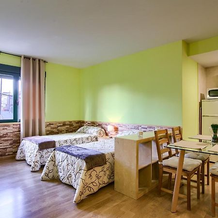 Apartamentos Barajas Madrid Extérieur photo