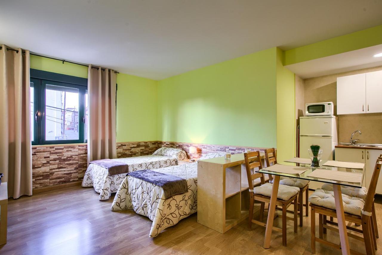 Apartamentos Barajas Madrid Extérieur photo