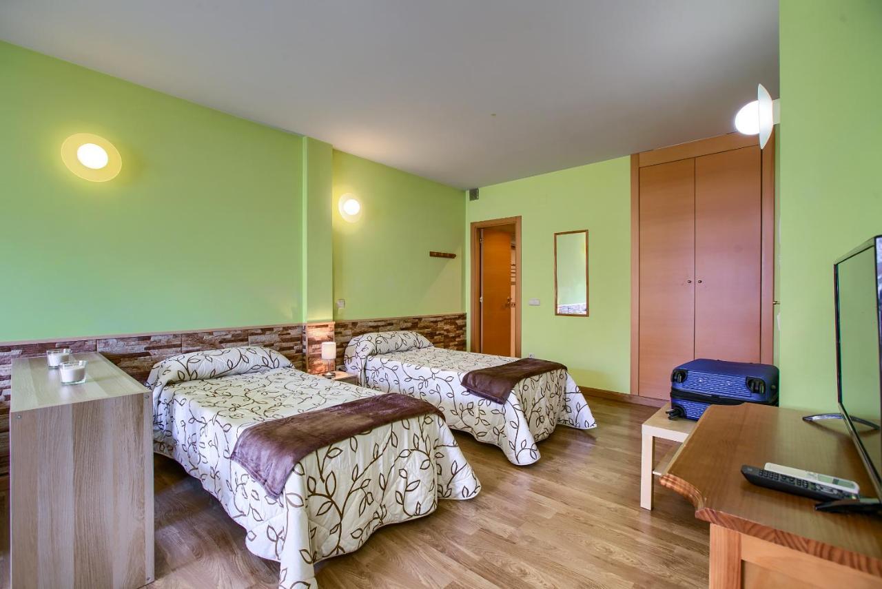 Apartamentos Barajas Madrid Extérieur photo