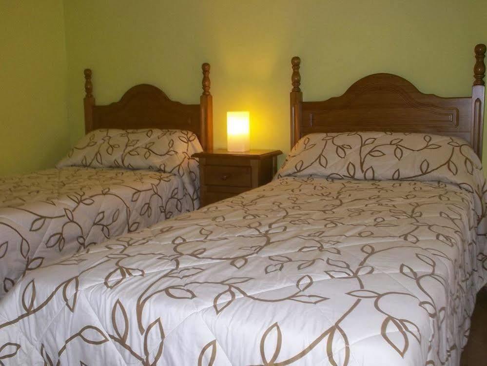 Apartamentos Barajas Madrid Extérieur photo